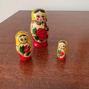 Vintage Russian Nesting Dolls 3 Pieces